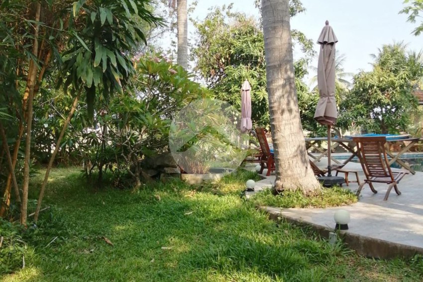 2,752 Sqm Land with 4 Bungalows For Sale - Kompong Trolach, Kep Province