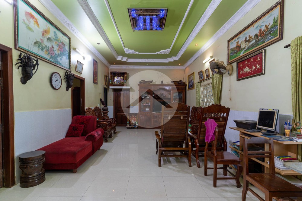 6 Bedroom House For Rent - Svay Dangkum, Siem Reap - Image 3