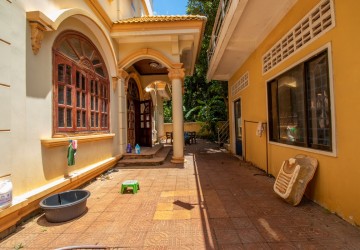 8 Bedroom Villa For Sale - Sala Kamreuk, Siem Reap thumbnail