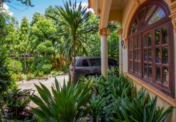 8 Bedroom Villa For Sale - Sala Kamreuk, Siem Reap thumbnail