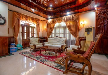 8 Bedroom Villa For Sale - Sala Kamreuk, Siem Reap thumbnail