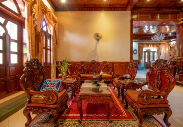 8 Bedroom Villa For Sale - Sala Kamreuk, Siem Reap thumbnail