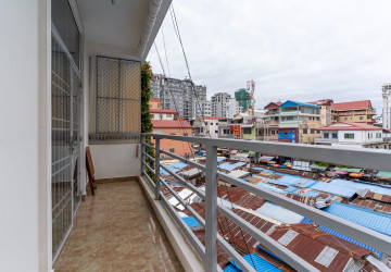 1 Bedroom Apartment For Rent - Tonle Bassac, Phnom Penh thumbnail