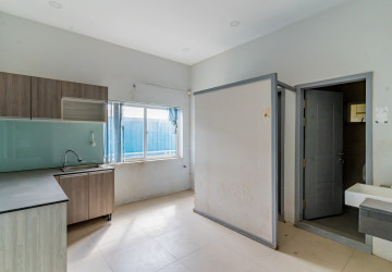 1600 Sqm Commercial Building For Rent - Along National Road 6A, Chroy Changvar, Phnom Penh thumbnail