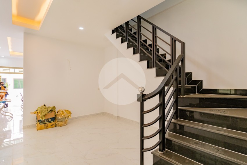 2 Bedroom Link House For Sale - Borey Lim Cheang Hak, Russey Keo, Phnom Penh