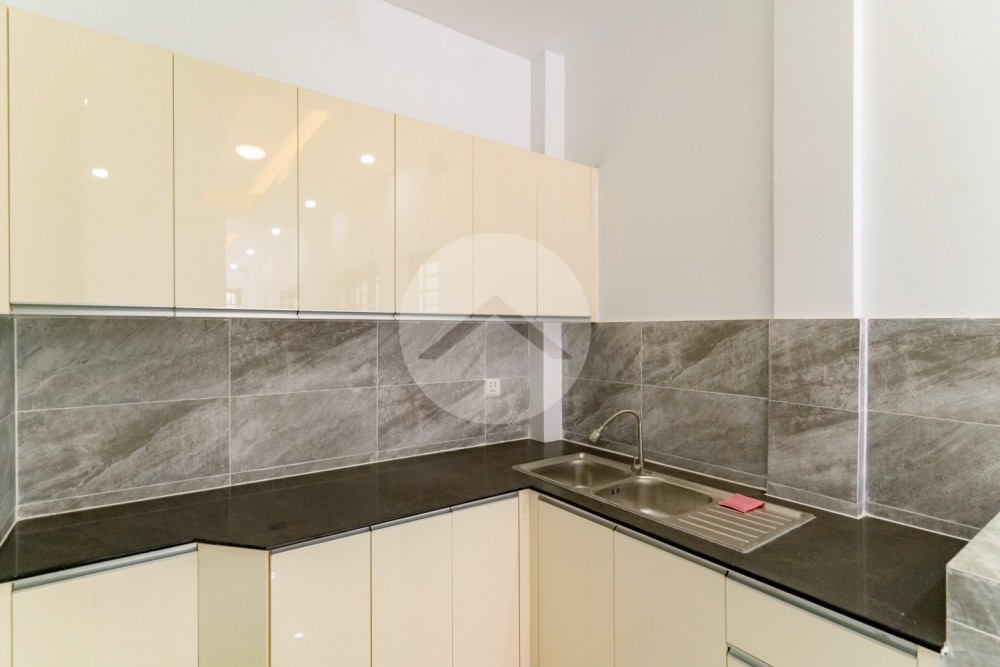 2 Bedroom Link House For Sale - Borey Lim Cheang Hak, Russey Keo, Phnom Penh - Image 9