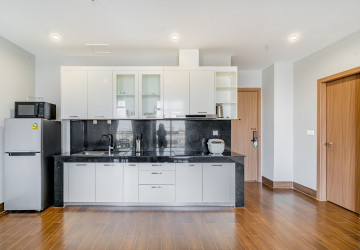 3 Bedroom Serviced Apartment For Rent - Tonle Bassac, Phnom Penh thumbnail