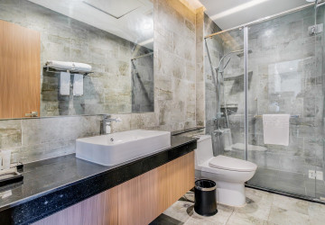 3 Bedroom Serviced Apartment For Rent - Tonle Bassac, Phnom Penh thumbnail