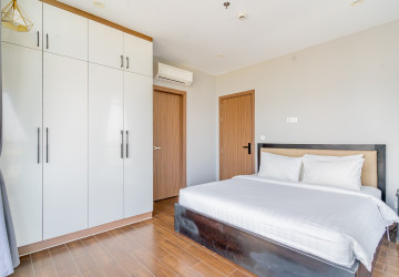 3 Bedroom Serviced Apartment For Rent - Tonle Bassac, Phnom Penh thumbnail