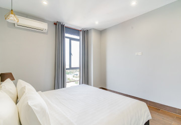 3 Bedroom Serviced Apartment For Rent - Tonle Bassac, Phnom Penh thumbnail