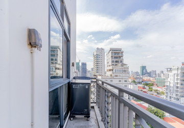 1 Bedroom Serviced Apartment For Rent - Tonle Bassac, Phnom Penh thumbnail