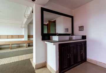 30 Bedroom Hotel For Rent - Sala Kamreuk, Siem Reap thumbnail