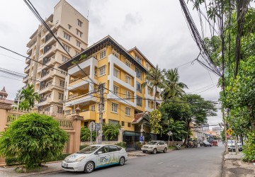 3,380 Sqm Commercial Building For Rent - Boeung Kak 2, Toul Kork, Phnom Penh thumbnail