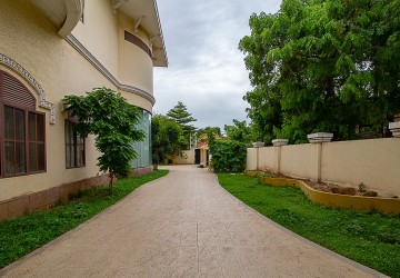 11 Bedroom Villa For Sale - 7 Makara, Phnom Penh thumbnail