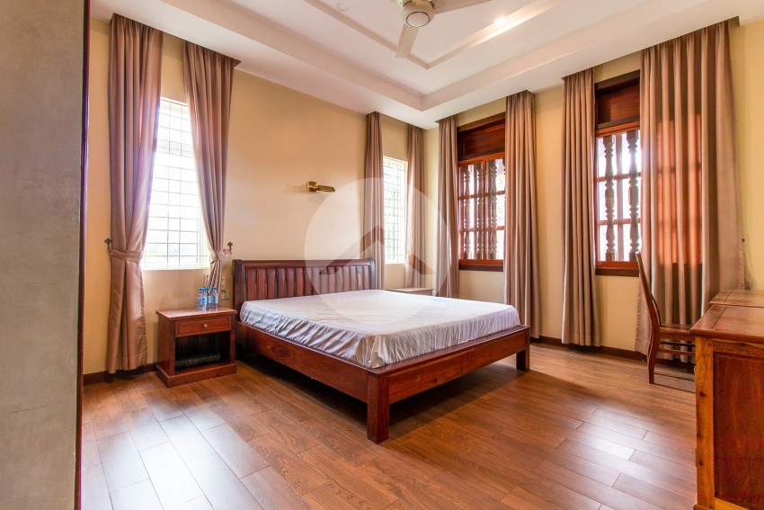 11 Bedroom Commercial Villa For Rent - Slor Kram, Siem Reap