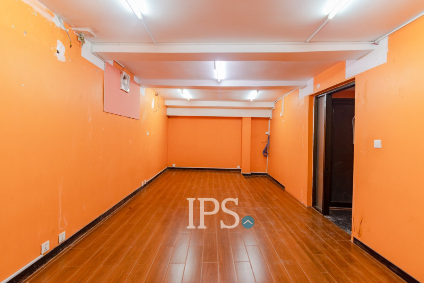 8 Bedroom Commercial Building For Sale - Night Market, Siem Reap