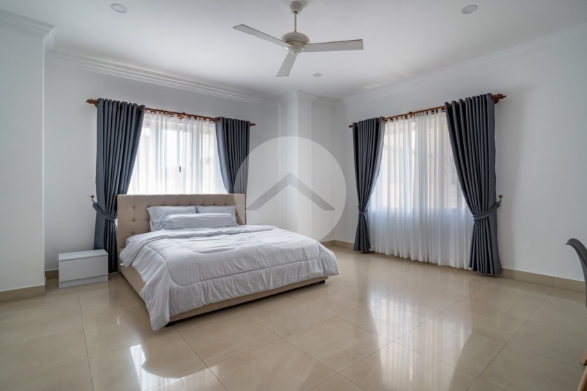 4 Bedroom Penthouse For Rent - BKK1, Phnom Penh