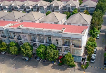 4 Bedroom Link House For Sale - Peng Huoth The Star Jumeirah, Chroy Changvar, Phnom Penh thumbnail