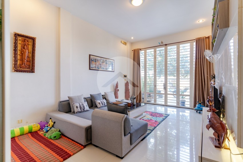 4 Bedroom Link House For Sale - Peng Huoth The Star Jumeirah, Chroy Changvar, Phnom Penh