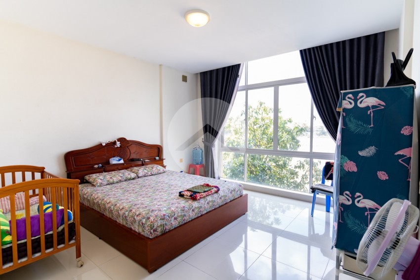 4 Bedroom Link House For Sale - Peng Huoth The Star Jumeirah, Chroy Changvar, Phnom Penh