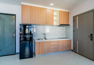 2 Bedroom Serviced Apartment For Rent - Boeung Trabek, Phnom Penh thumbnail