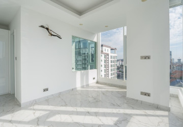 10th Floor 2 Bedroom Condo For Sale - J Tower 2, BKK1, Phnom Penh thumbnail