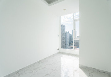 10th Floor 2 Bedroom Condo For Sale - J Tower 2, BKK1, Phnom Penh thumbnail