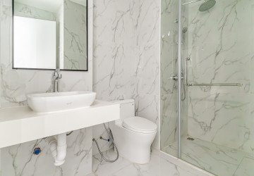 27th Floor 2 Bedroom Condo For Sale - J Tower 2, BKK1, Phnom Penh thumbnail