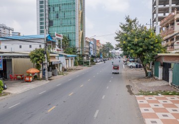 646 Sqm Commercial Land For Rent - Boeung Kak 2, Toul Kork, Phnom Penh thumbnail