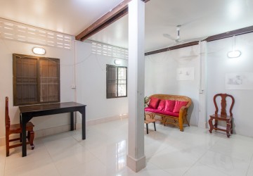 3 Bedroom Wooden House For Rent - Sala Kamreuk, Siem Reap thumbnail