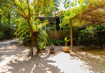 3 Bedroom Wooden House For Rent - Sala Kamreuk, Siem Reap thumbnail