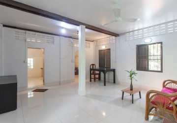 3 Bedroom Wooden House For Rent - Sala Kamreuk, Siem Reap thumbnail