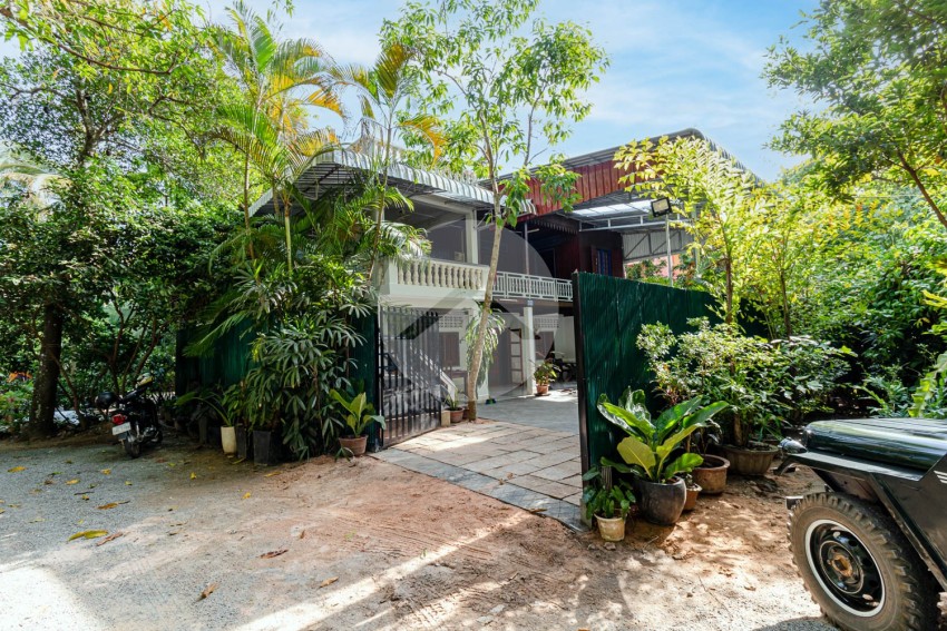 3 Bedroom Wooden House For Rent - Sala Kamreuk, Siem Reap