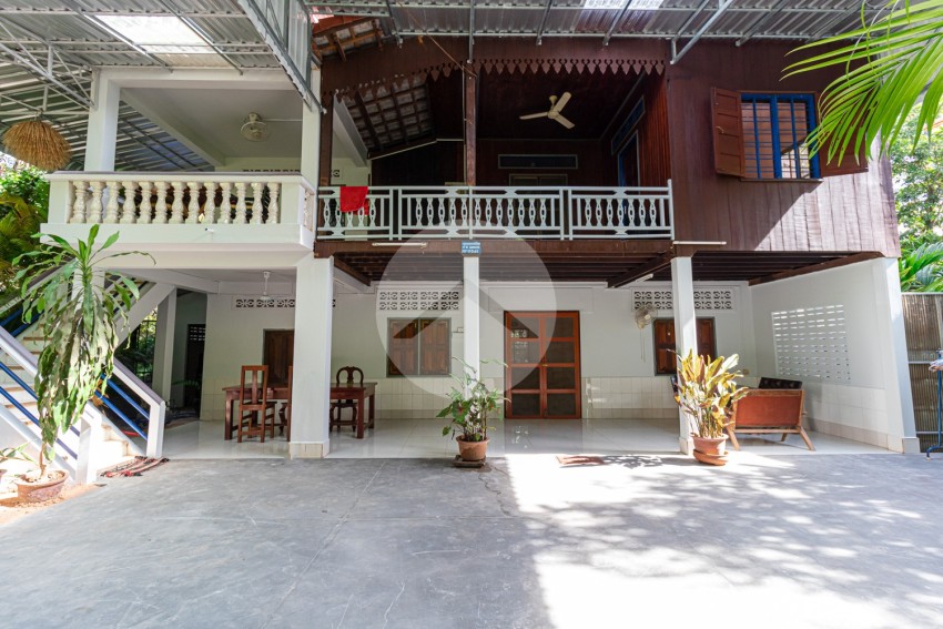 3 Bedroom Wooden House For Rent - Sala Kamreuk, Siem Reap