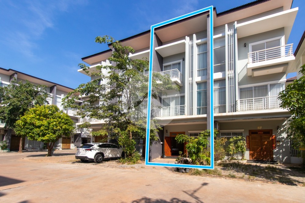 3 Bedroom House For Sale - Svay Dangkum, Siem Reap - Image 23
