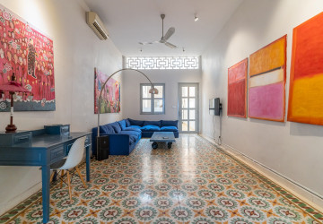 Renovated 3 Bedroom Apartment For Sale - Phsar Kandal 1, Phnom Penh thumbnail
