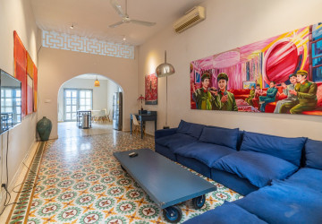 Renovated 3 Bedroom Apartment For Sale - Phsar Kandal 1, Phnom Penh thumbnail