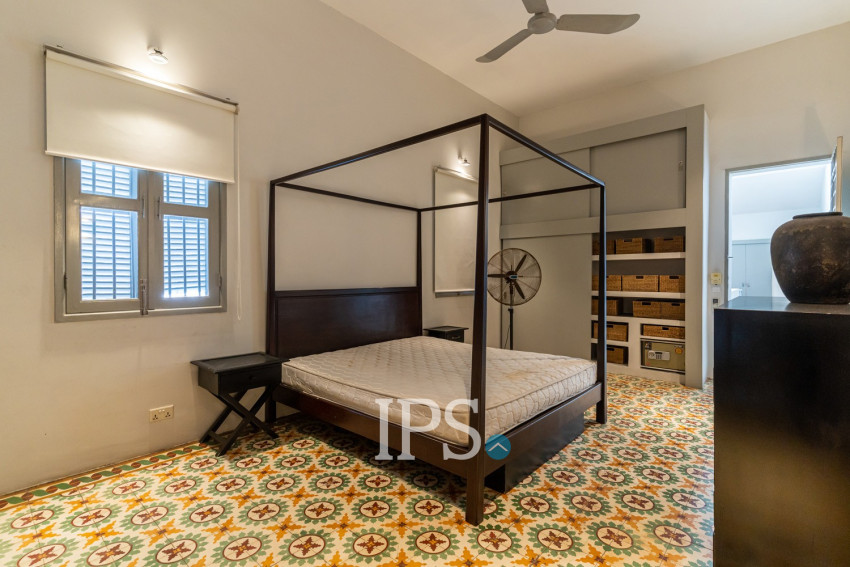 Renovated 3 Bedroom Apartment For Sale - Phsar Kandal 1, Phnom Penh