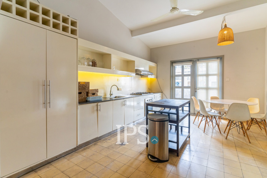 Renovated 3 Bedroom Apartment For Sale - Phsar Kandal 1, Phnom Penh