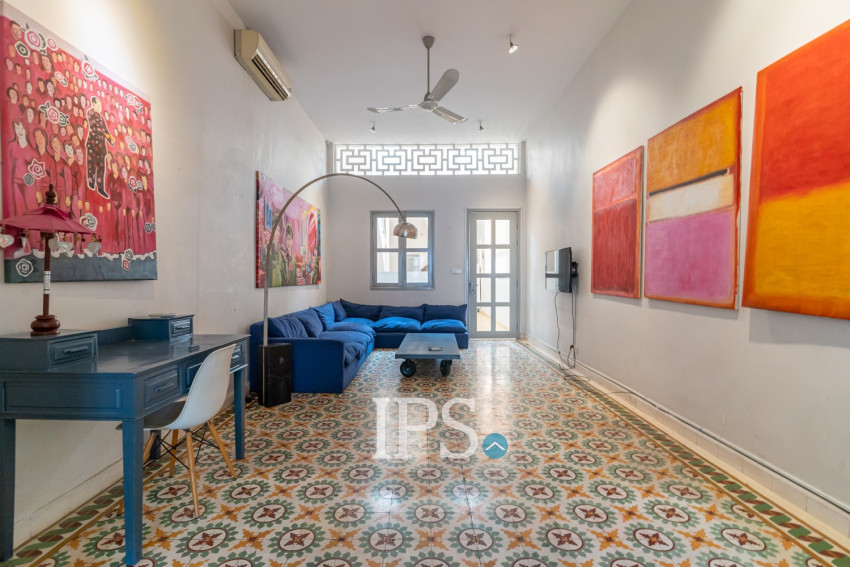 Renovated 3 Bedroom Apartment For Sale - Phsar Kandal 1, Phnom Penh