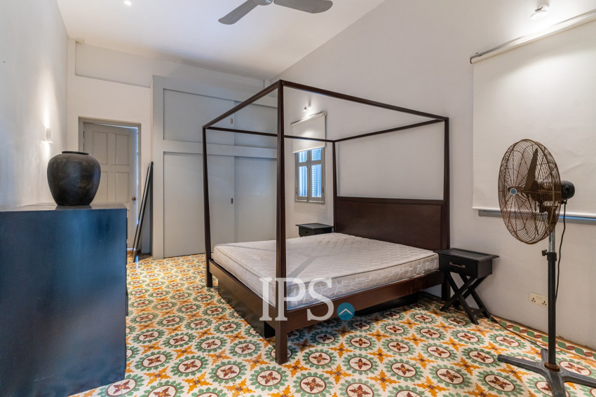 Renovated 3 Bedroom Apartment For Sale - Phsar Kandal 1, Phnom Penh