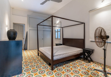 Renovated 3 Bedroom Apartment For Sale - Phsar Kandal 1, Phnom Penh thumbnail
