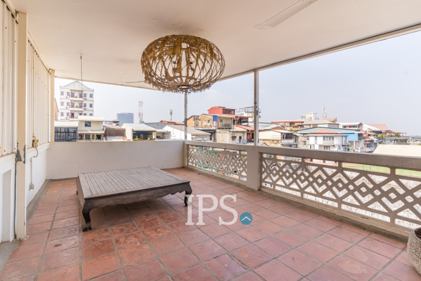 Renovated 3 Bedroom Apartment For Sale - Phsar Kandal 1, Phnom Penh