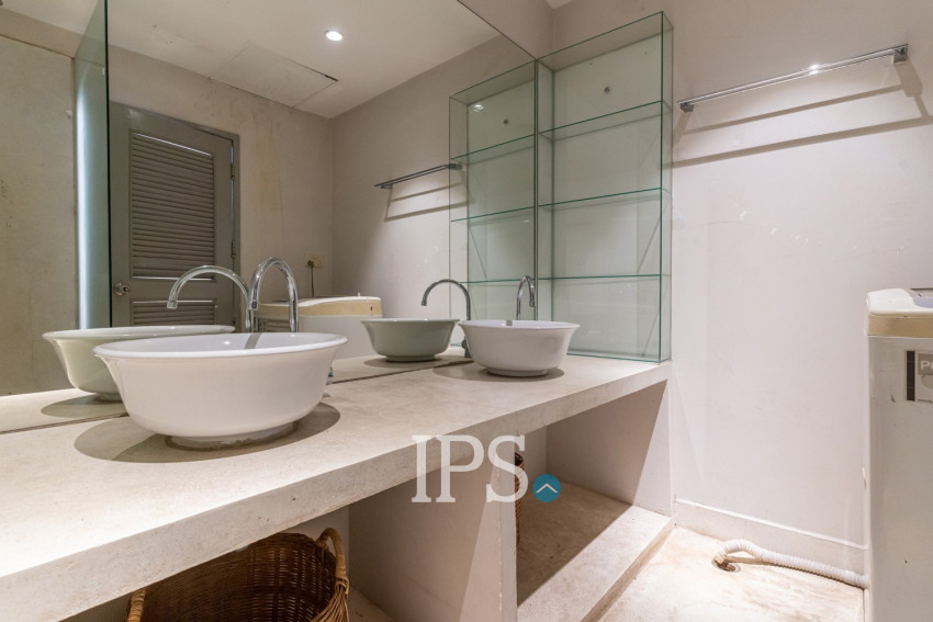 Renovated 3 Bedroom Apartment For Sale - Phsar Kandal 1, Phnom Penh