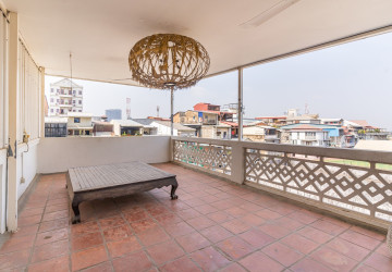 Renovated 3 Bedroom Apartment For Sale - Phsar Kandal 1, Phnom Penh thumbnail