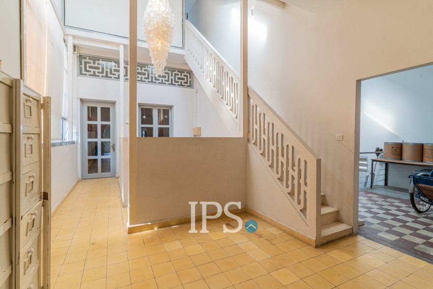 Renovated 3 Bedroom Apartment For Sale - Phsar Kandal 1, Phnom Penh