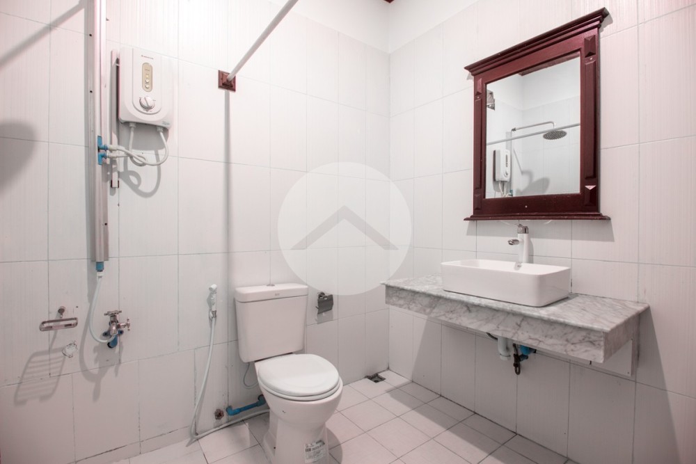 1 Bedroom Apartment For Rent - Svay Dangkum, Siem Reap - Image 10
