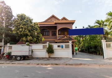 7 Bedroom House For Sale - Svay Dangkum, Siem Reap thumbnail
