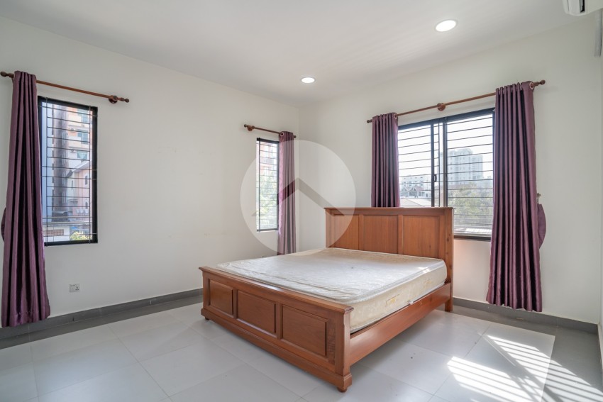 2 Bedroom Apartment For Rent - Russian Market, Phnom Penh