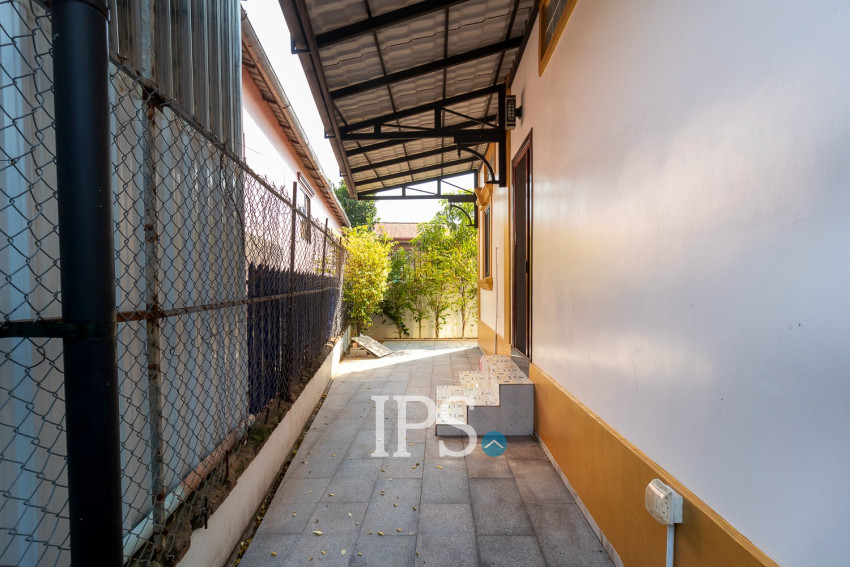 4 Bedroom House For Sale - Svay Dangkum, Siem Reap